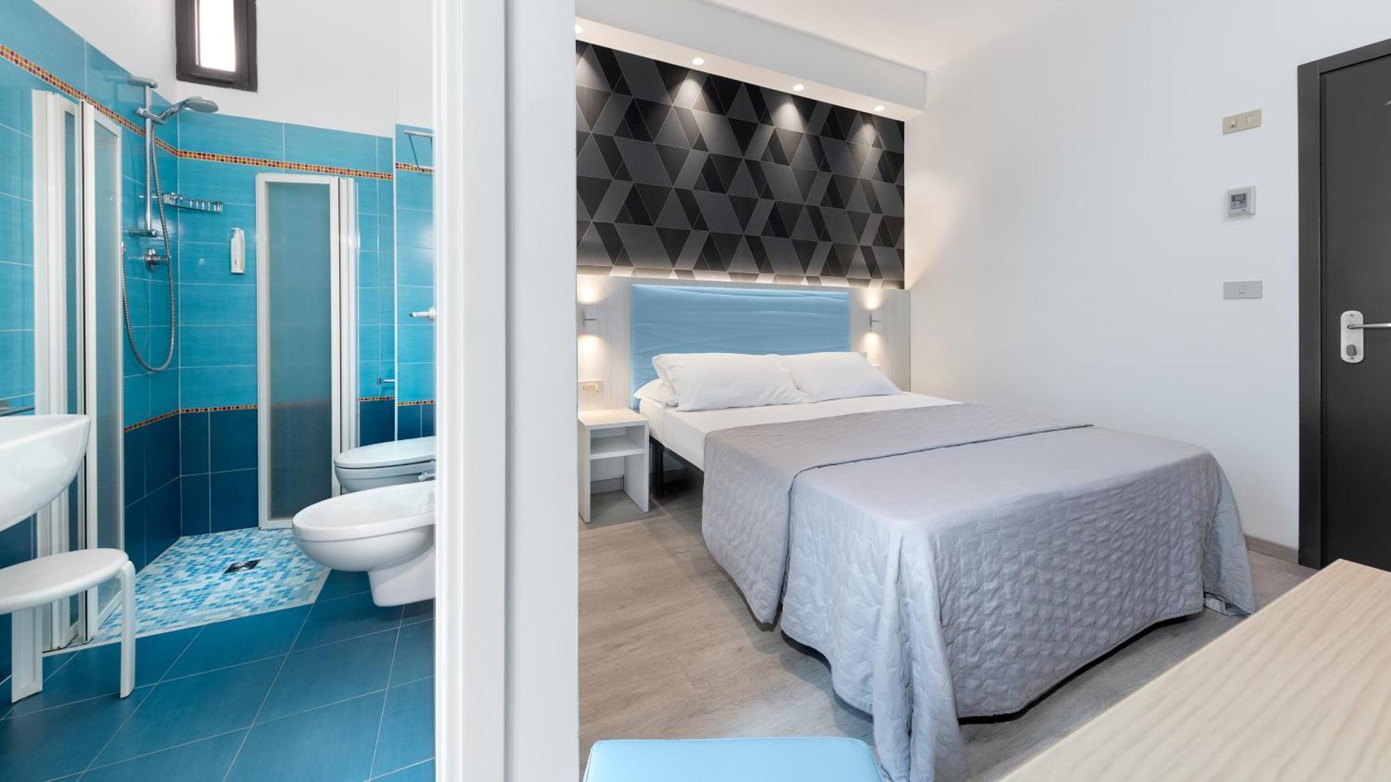 Hotel Eiffel Rimini Ngoại thất bức ảnh