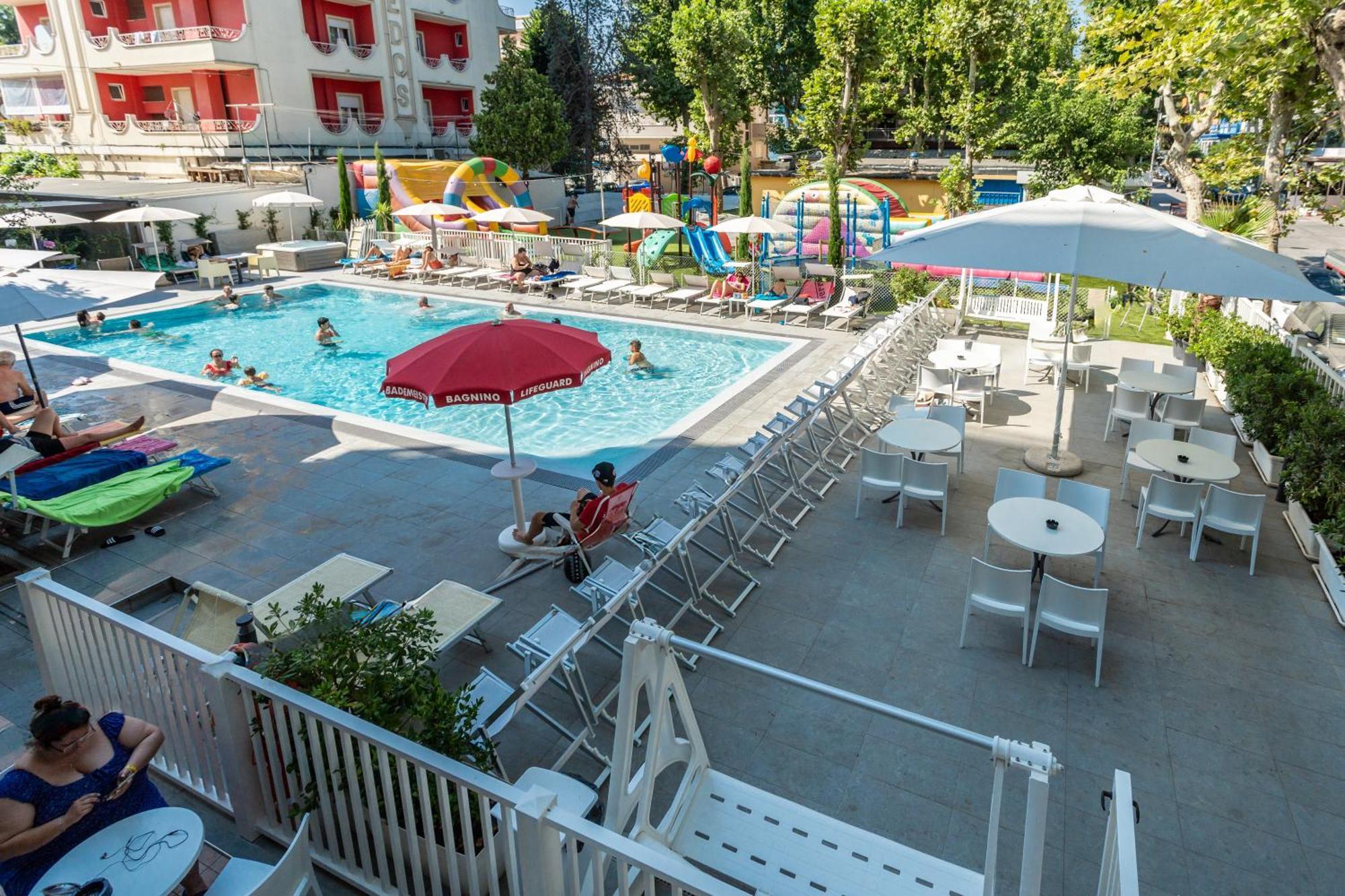 Hotel Eiffel Rimini Ngoại thất bức ảnh
